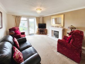 LOUNGE- click for photo gallery